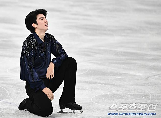 10일 이탈리아 밀라노 아이스스케이팅 아레나에서 피겨스케이팅 남자 싱글 쇼트프로그램 경기가 열렸다. 연기를 마치고 만족스러워하는 차준환. 밀라노(이탈리아)=송정헌 기자songs@sportschosun.com/2026.02.10/