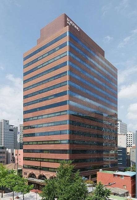 서울시 종로구에 위치한 보령 본사 전경./보령