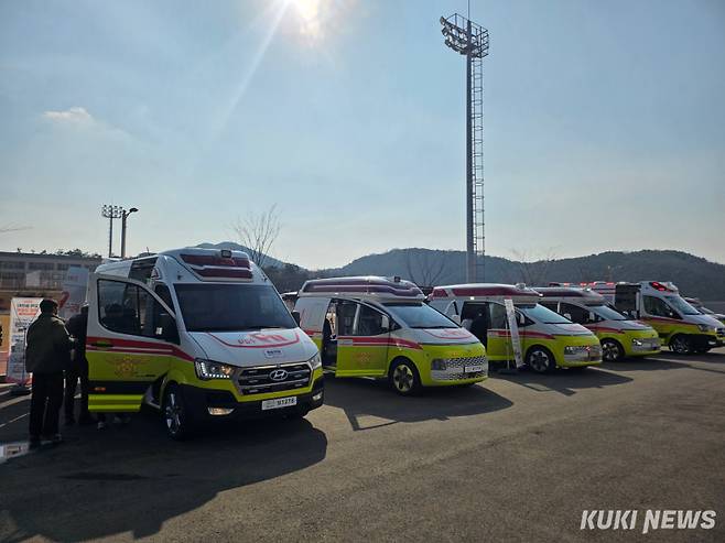충남소방본부는 12일 충청소방학교에서 소방서별 구급 및 차량 업무 담당자가 참석한 가운데 ‘2026년 119구급차 품평회’를 개최했다.