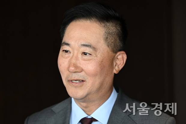 김희규 잭니클라우스 총지배인이 12일 서울 중구 더플라자 호텔에서 서울경제신문과 인터뷰를 하고 있다. 조태형 기자