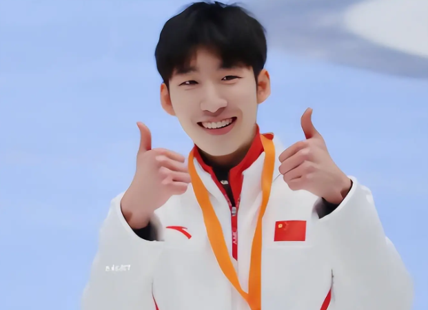 ▲ 2018 평창 동계올림픽에서 태극마크를 달고 남자 쇼트트랙의 영웅으로 등극했던 임효준이 이제는 중국의 린샤오쥔 이름으로 중국의 \'병기\'가 되어 올림픽 무대에 돌아온다. ⓒ 시나스포츠