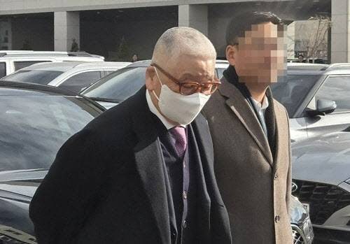 재판에 출석하는 정도원 삼표그룹 회장.(사진=연합뉴스)