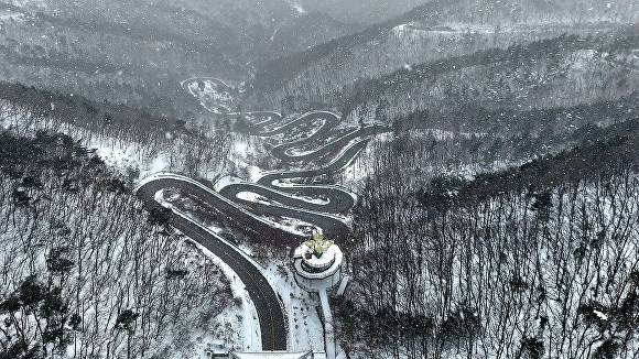 ‘12굽이 꼬부랑길’로 유명한 말티재 전경. [사진=보은군]