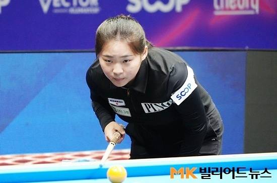지난해 3관왕 김하은이 대한당구연맹이 최근 공지한 여자3쿠션 랭킹에서 허채원을 제치고 45일만에 1위 자리에 복귀했다. (사진=MK빌리어드뉴스 DB)