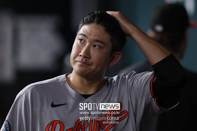 ▲ 스가노 도모유키는 볼티모어 오리올스에서 뛴 2025년 시즌 157이닝 동안 홈런 33개를 허용했다. 33개는 아메리칸리그 피홈런 1위 불명예 기록이다.