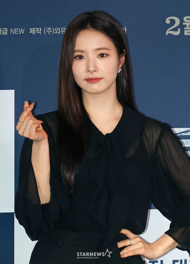 배우 신세경이 4일 오후 서울 CGV용산아이파크몰에서 진행된 영화 '휴민트'(감독 류승완) 언론배급시사회 및 기자간담회에 참석해 포를 취하고 있다. /2026.02.04 /사진=이동훈 photoguy@