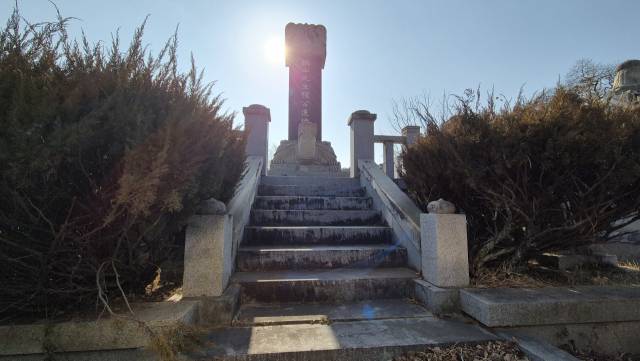 학산 선생의 역사적 흔적을 담은 유허비