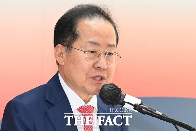 홍준표 전 대구시장은 14일 국민의힘을 향해 "내란 잔당으로는 이번 지선뿐만 아니라 앞으로 있을 총선도 가망 없다"고 밝혔다. /박헌우 기자