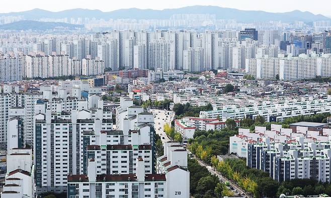 경기도 수원시 영통구 일대 아파트 단지 모습./연합뉴스