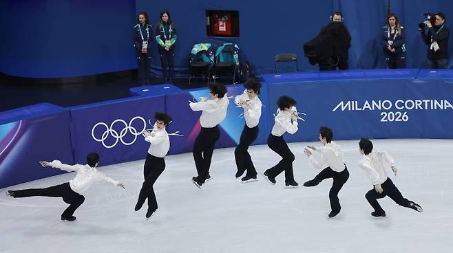 13일(현지시간) 이탈리아 밀라노 아이스스케이팅 아레나에서 열린 2026 밀라노ㆍ코르티나담페초 동계올림픽 남자 싱글 프리 스케이팅에 출전한 차준환이 연기를 펼치고 있다. 2026.2.14. /사진=연합뉴스
