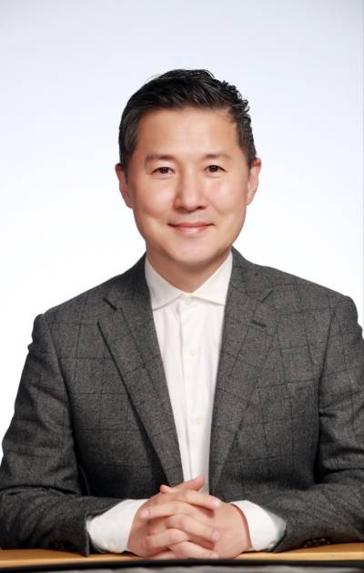 ▲한국성우협회 이사장이자 한국방송연기자노동조합 성우지부장을 맡고 있는 최재호 성우. 사진=본인 제공