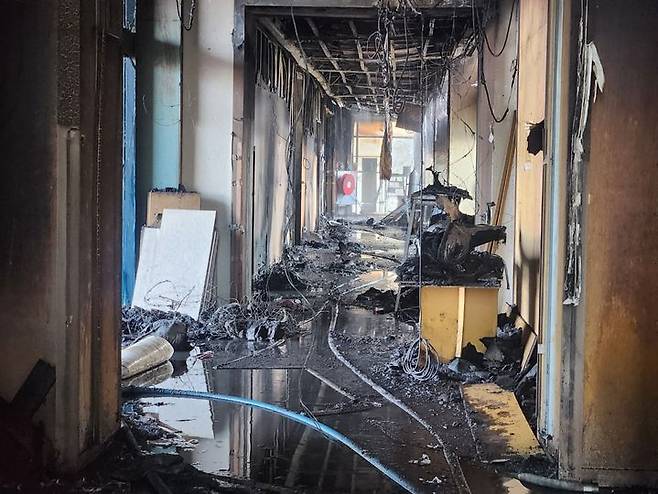 [부산=뉴시스] 지난 2025년 2월14일 오전 화재가 난 부산 기장군 '반얀트리 해운대 부산' 호텔 신축 공사장 모습. (사진=뉴시스 DB). photo@newsis.com *재판매 및 DB 금지