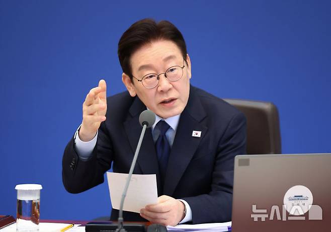 [서울=뉴시스] 최동준 기자 = 이재명 대통령이 지난 10일 청와대에서 열린 국무회의에서 발언하고 있다. (청와대통신사진기자단) 2026.02.10. photocdj@newsis.com