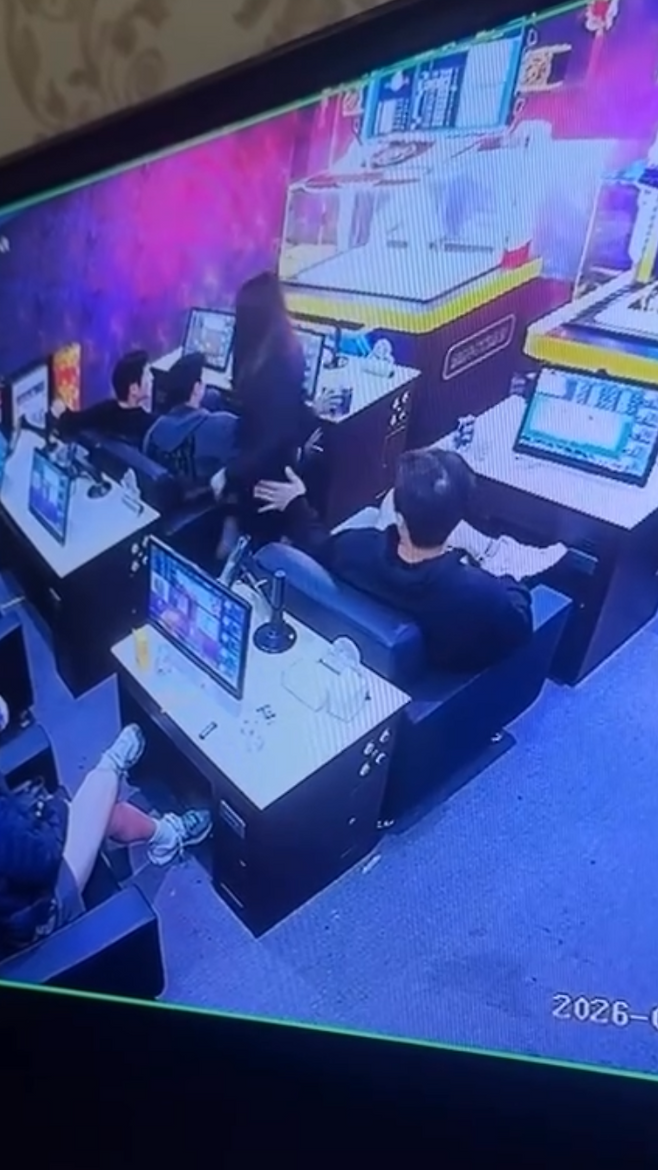 ▲ 대만 언론에서도 롯데 선수들의 도박장 출입을 대서특필했다. 헤드라인으로 뽑은 매체들도 있었을 정도다. 대만 언론들은 업장 자체는 합법인데, 안에서의 행위 자체가 불법의 여지가 있어 경찰 또한 예의주시하고 있다고 보도했다.