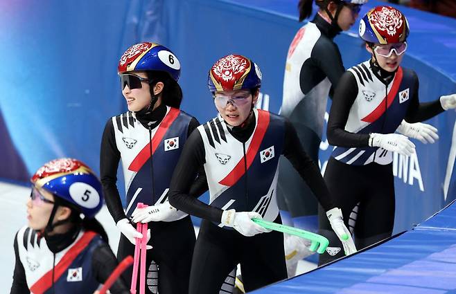 2026 밀라노·코르티나담페초 동계올림픽 쇼트트랙 여자 3000m 계주 결승전에 진출한 대한민국 대표팀
뉴스1