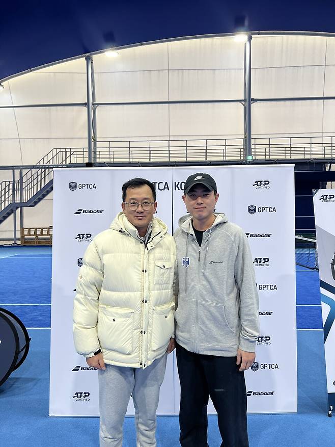 GPCA 강의를 맡은 손승리 감독과 안코치