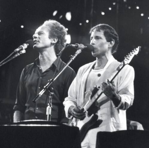 사이먼 앤 가펑클. 공식 누리집 갈무리