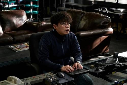 영화 ‘꾼’(2017)에 등장하는 해커. [쇼박스]
