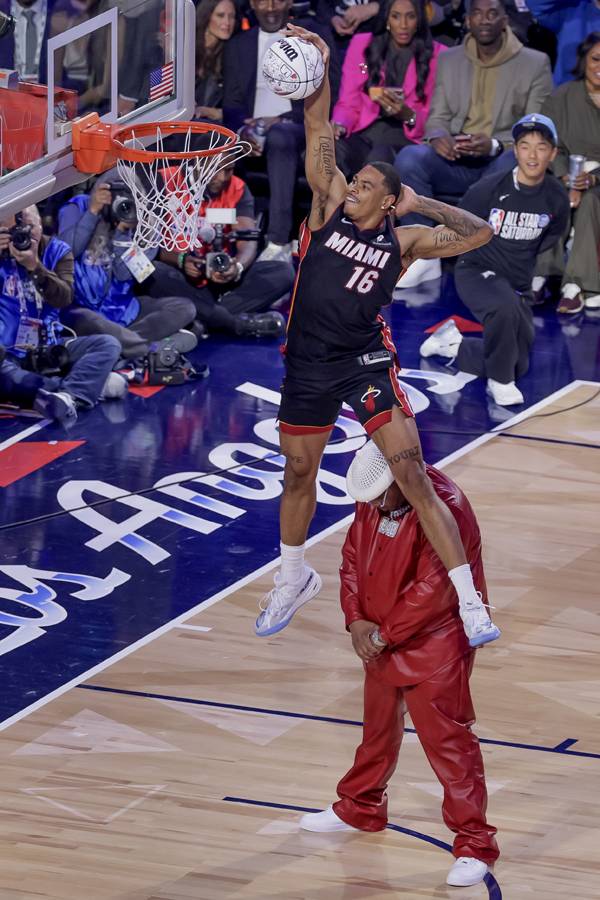 키샤드 존슨은 슬램덩크 컨테스트에서 우승했다. 사진= EPA= 연합뉴스 제공