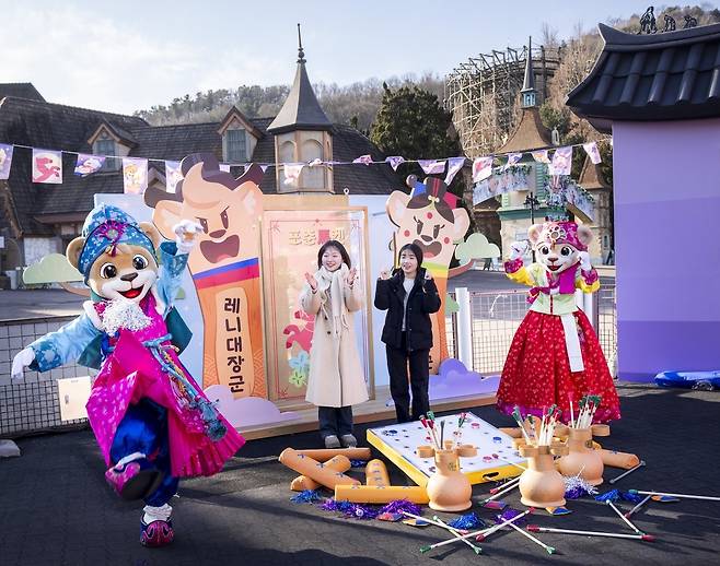 설 연휴 기간 T맵 내비게이션 관광지 검색량 2위와 3위는 에버랜드와 롯데월드 잠실점이었다. 1위는 코엑스였다. 삼성물산 리조트부문이 운영하는 에버랜드는 설 연휴 기간 신년 행운과 전통놀이를 테마로 한 콘텐츠를 선보인다. [삼성물산 제공]