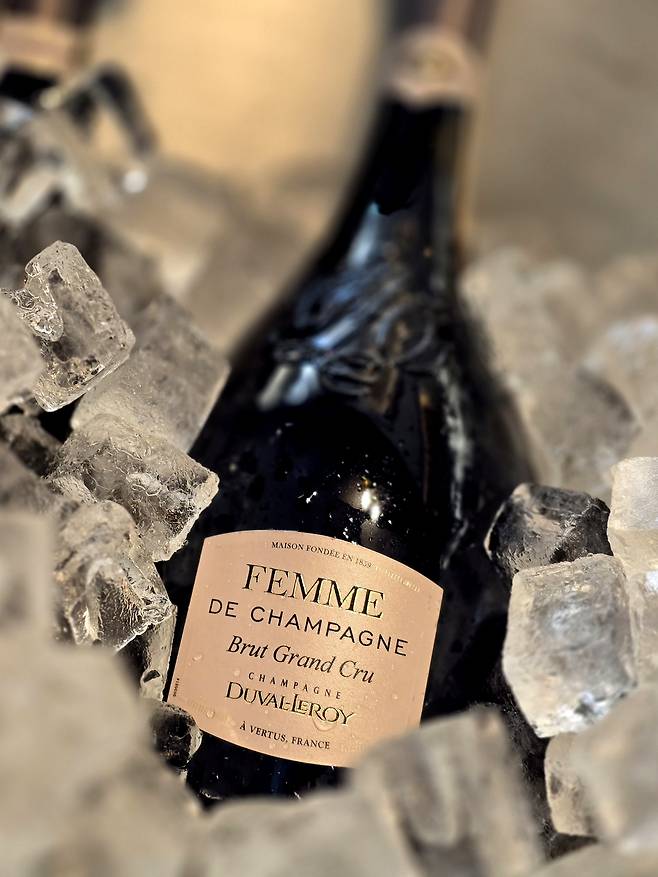 듀발 르로이 팜므 드 샴페인 그랑 크뤼 브뤼. 최현태 기자