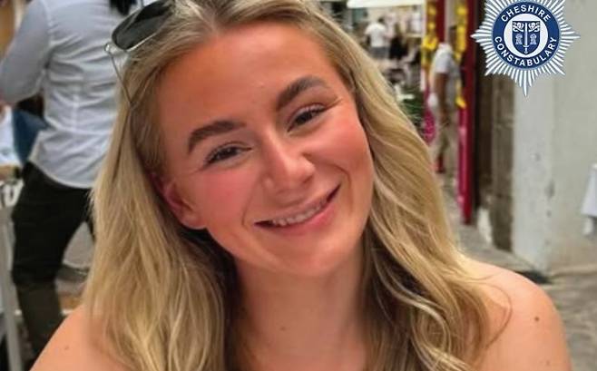 영국 국적의 루시 해리슨(당시 23세, 사진)은 지난해 1월 미국 텍사스주 프로스퍼에 사는 아버지 크리스 해리슨의 집을 방문했다가 아버지가 쏜 총에 맞아 숨졌다. 체셔 경찰 제공