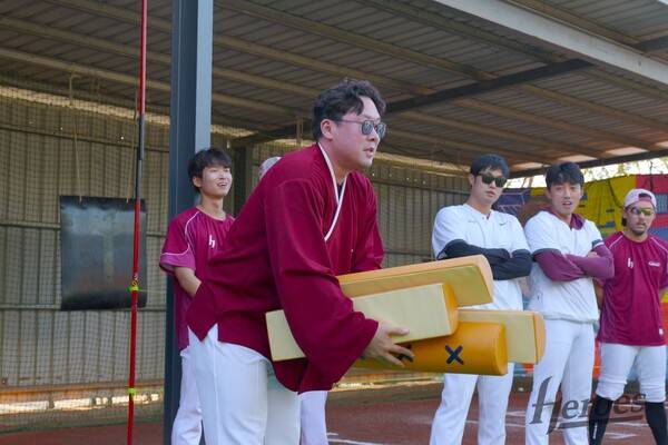 키움 히어로즈가 타이완(대만) 가오슝 스프링캠프에서 설 명절을 맞은 선수단을 위해 특별한 시간을 마련했다(사진=키움)