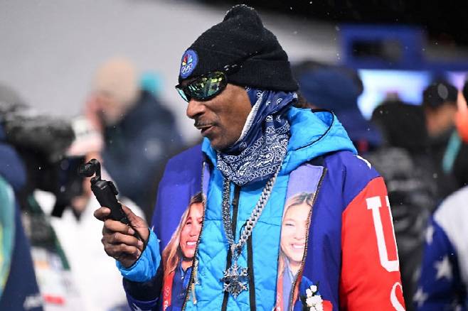 미국 선수단의 명예코치로 활동 중인 스눕 독. 사진=AFPBBnews