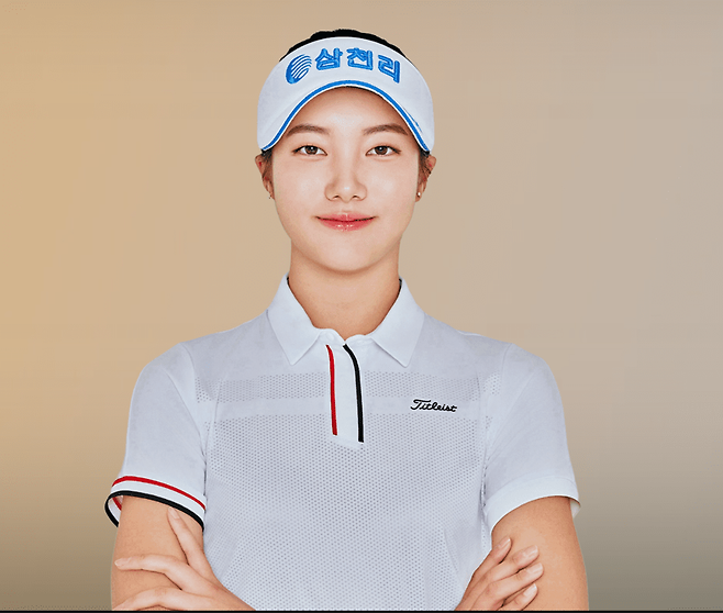 크라우닝의 치밀한 관리를 받는 양윤서는 삼천리, 타이틀리스트 등의 지원을 받고 있다.