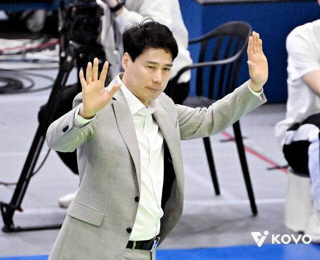 강성형 감독./KOVO