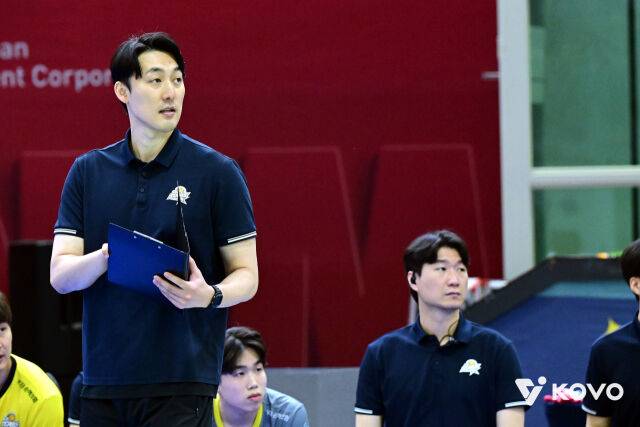 KB손해보험 하현용 감독대행./KOVO