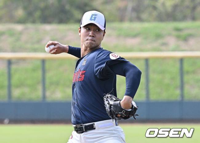 [OSEN=타이난(대만), 이석우 기자] 롯데 자이언츠 윤성빈/ foto0307@osen.co.kr