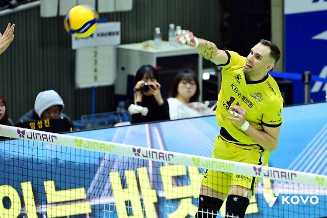 비예나의 강력한 공격 [한국배구연맹 제공. 재판매 및 DB 금지]