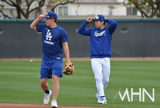 (토미 에드먼(왼쪽)과 김혜성)