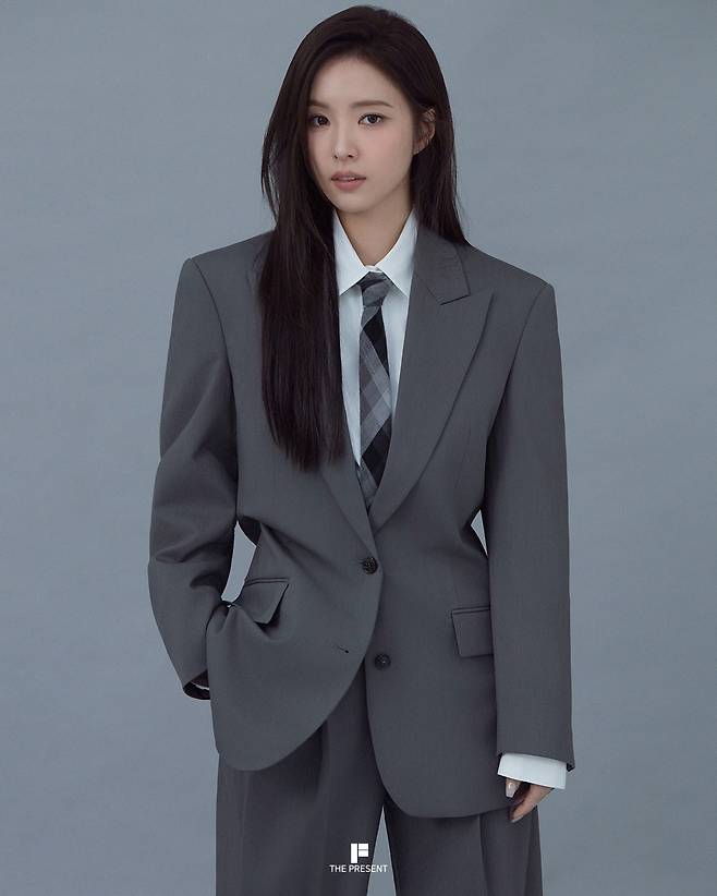 신세경/ 더프레젠트컴퍼니