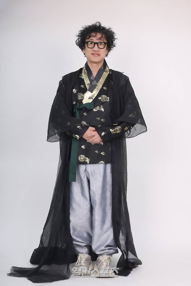 가수 김광진이 2일 오후 서울 중구 순화동 KG타워에서 진행된 일간스포츠와의 인터뷰에 앞서 포즈를 취하고 있다. 서병수 기자 qudtn@edaily.co.kr /2026.02.2/