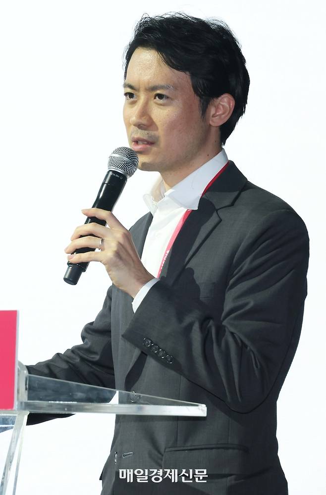 월드크립토포럼(WCF)에서 발표 중인 타케자와 유스케(Takezawa Yusuke) 프로그마(Progmat) 글로벌 사업개발 부문 부사장. [한주형 기자]