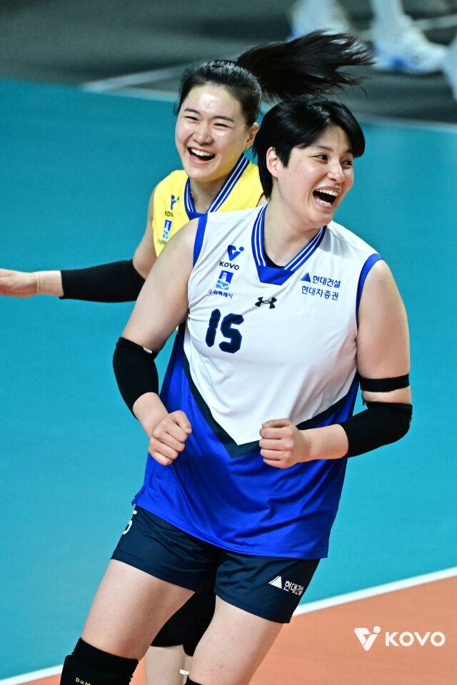 환호하는 김희진./KOVO