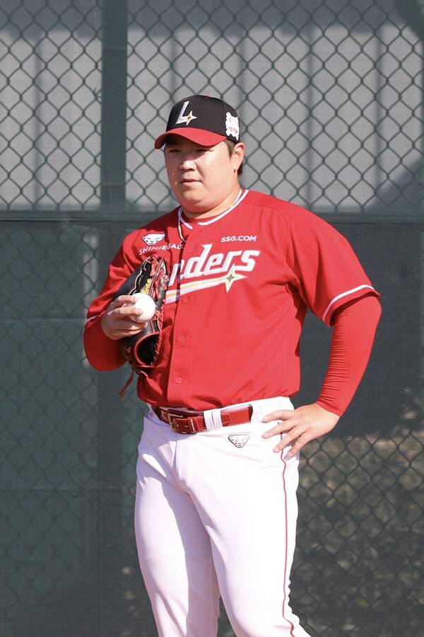 이로운의 불펜 피칭(사진=SSG)