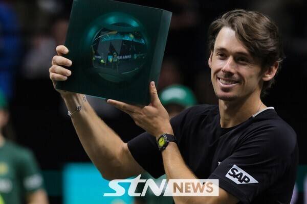 ABN AMRO 오픈 결승전에서 우승한 드 미노(호주). /사진=뉴시스(AP)