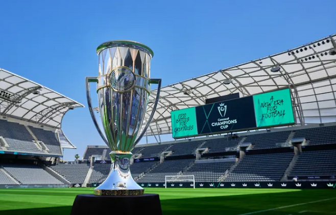 북중미카리브축구연맹(CONCACAF) 챔피언스컵 우승 트로피. 사진=CONCACAF