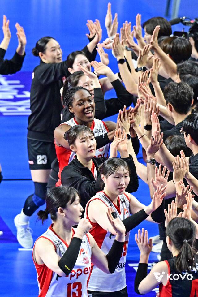 페퍼저축은행이 창단 최다승과 최다 승점 신기록을 썼다./KOVO