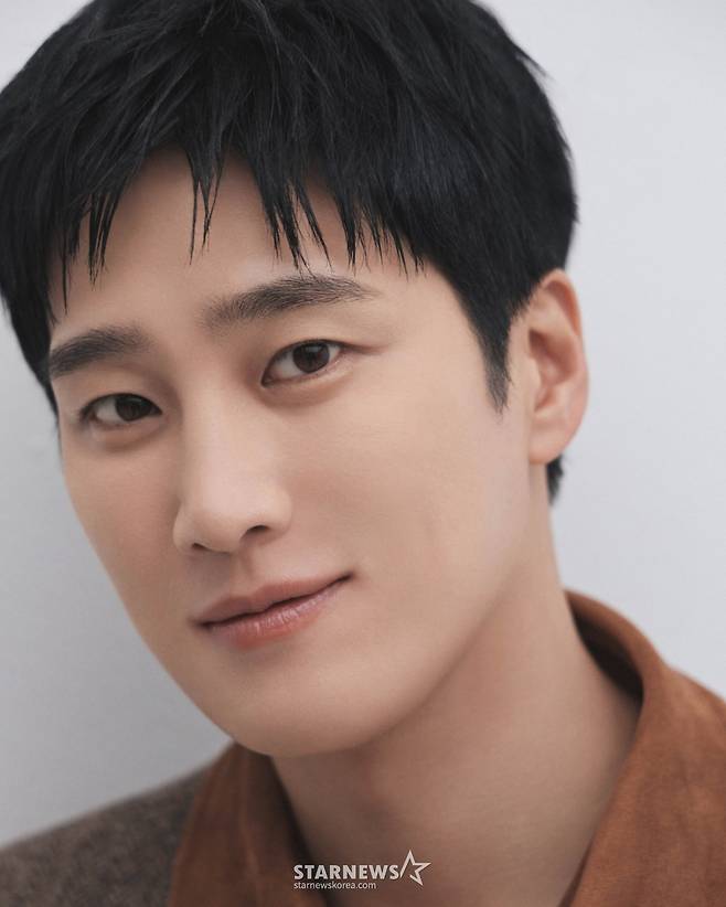 tvN 드라마 '스프링 피버' 배우 안보현이 11일 진행된 라운드 인터뷰를 위해 포즈를 취하고 있다. /사진제공=에이엠엔터테인먼트 2026.02.11 /사진=이동훈 photoguy@