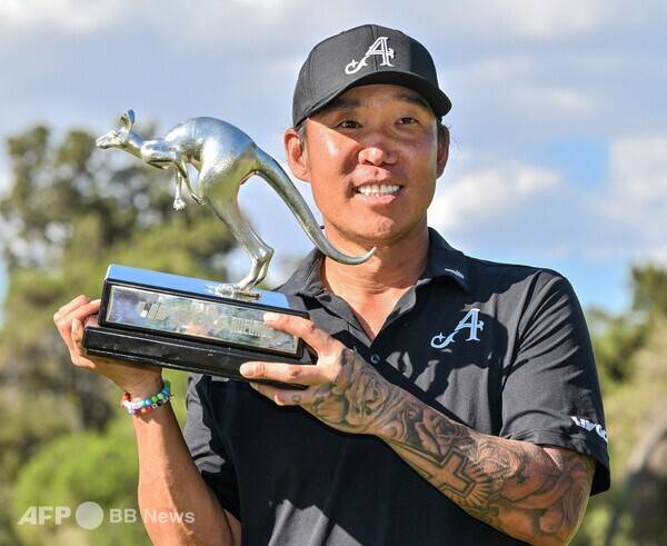 2026년 LIV 골프 시리즈 호주 애들레이드 대회 우승을 차지한 앤서니 김(미국). 사진제공=ⓒAFPBBNews = News1 (사진을 무단으로 사용하지 마십시오.)