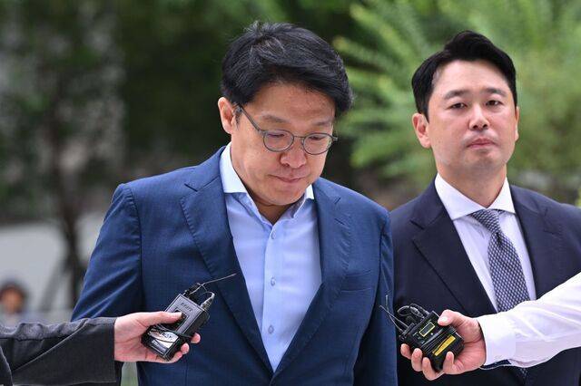 김상민 전 부장검사가 지난해 9월 9일 서울 종로구의 김건희 특검 사무실에 출석하고 있다. 윤웅 기자