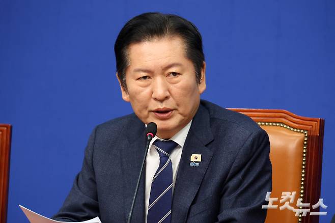 발언하는 더불어민주당 정청래 대표. 윤창원 기자