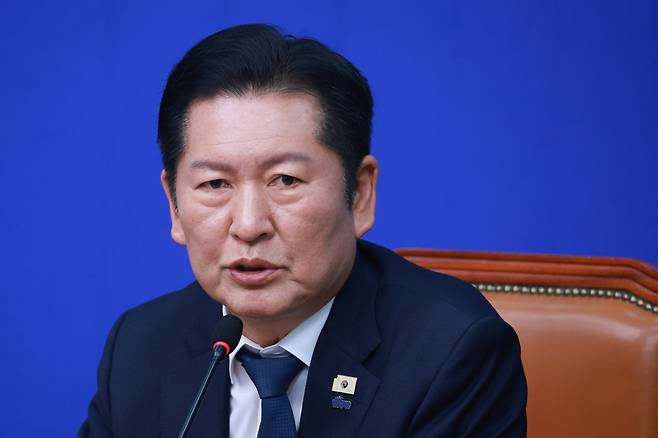 정청래 더불어민주당 대표가 20일 서울 여의도 국회에서 열린 최고위원회의에서 발언하고 있다. 뉴시스