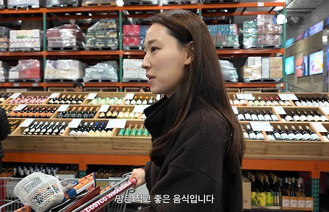 소아청소년과 전문의가 건강과 체중 관리에 도움이 되는 음식으로 부라타 치즈와 미니 당근, 방울 양배추를 꼽았다. / 사진=유튜브 채널 '조소원의 건강올케어'