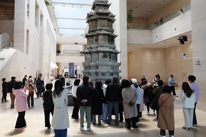 국립중앙박물관은 개관 초기 입장료를 받았지만, 2008년부터 상설 전시를 무료로 전환했다.[사진｜뉴시스]