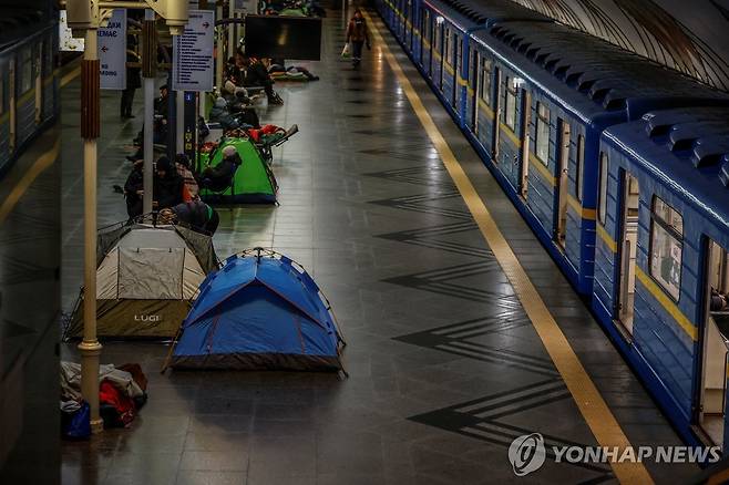 키이우 지하철역의 공습 대피소 [로이터 연합뉴스 자료사진. 재배포 및 DB 금지]